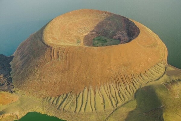 Nabiyotum Crater: Discover the Jewel of Lake Turkana