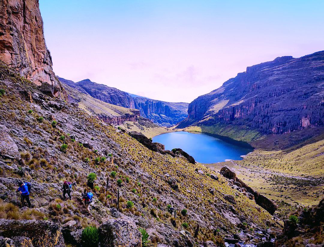 You are currently viewing Scenic Beauty of Lake Michaelson on Mt. Kenya